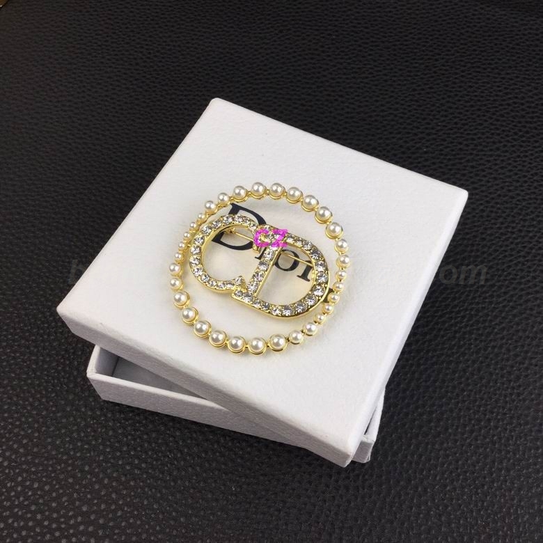 DIOR Brooch 31